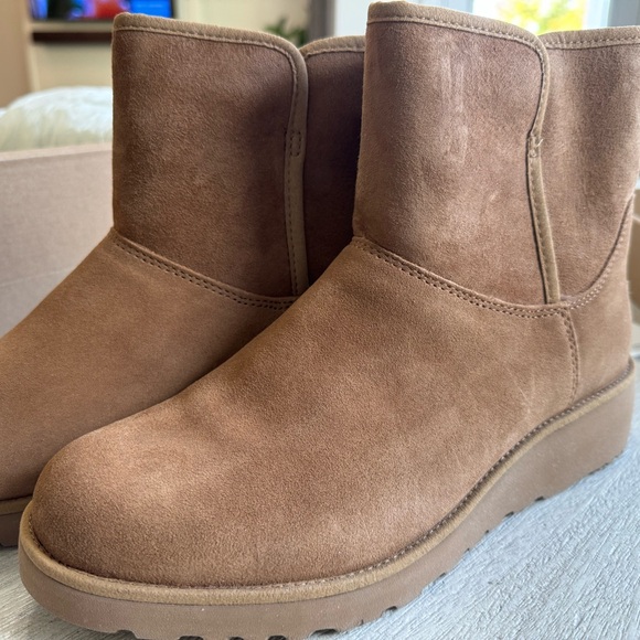 UGG Shoes - UGG Brown Suede Winter Boots